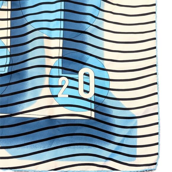 Hermes 2005 Bali Barret H2O Carre Silk Scarf - Picture 4 of 8